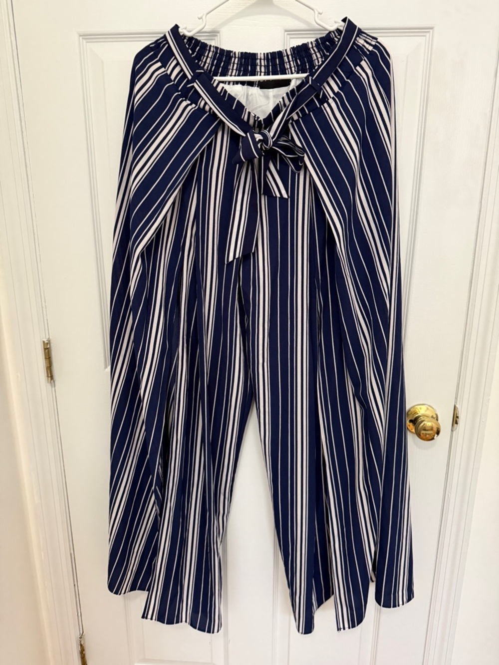 NWOT - Vici Dolls Women's Navy and White Striped Wide-Leg Pants